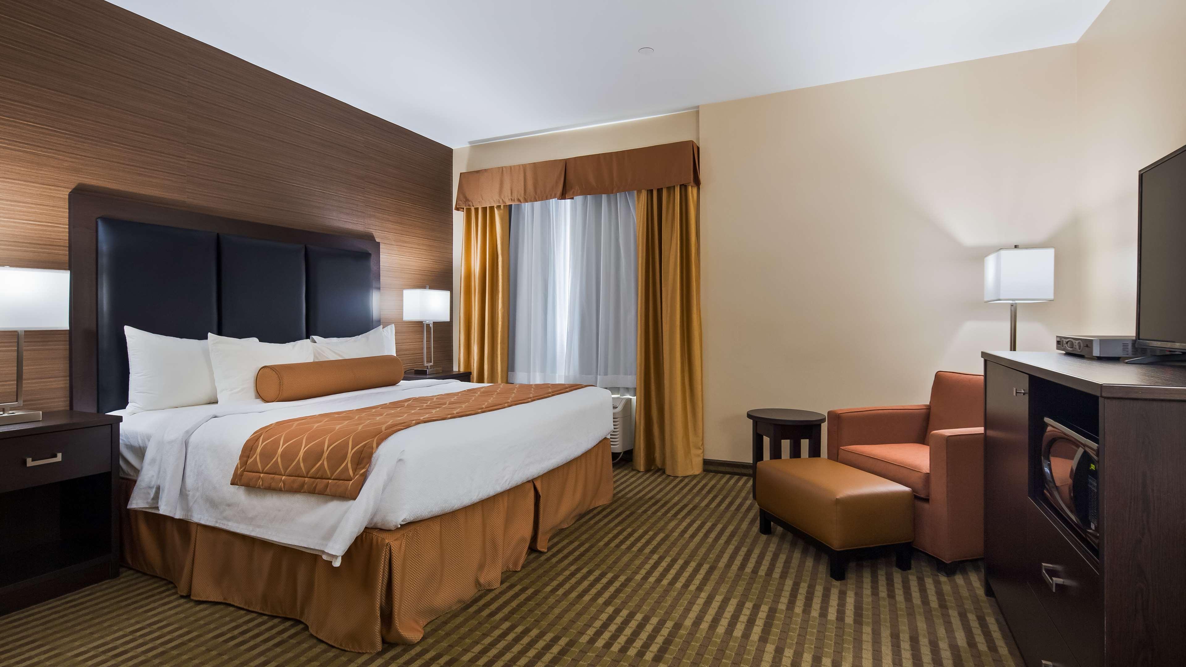 Best Western Plus Fergus Hotel מראה חיצוני תמונה