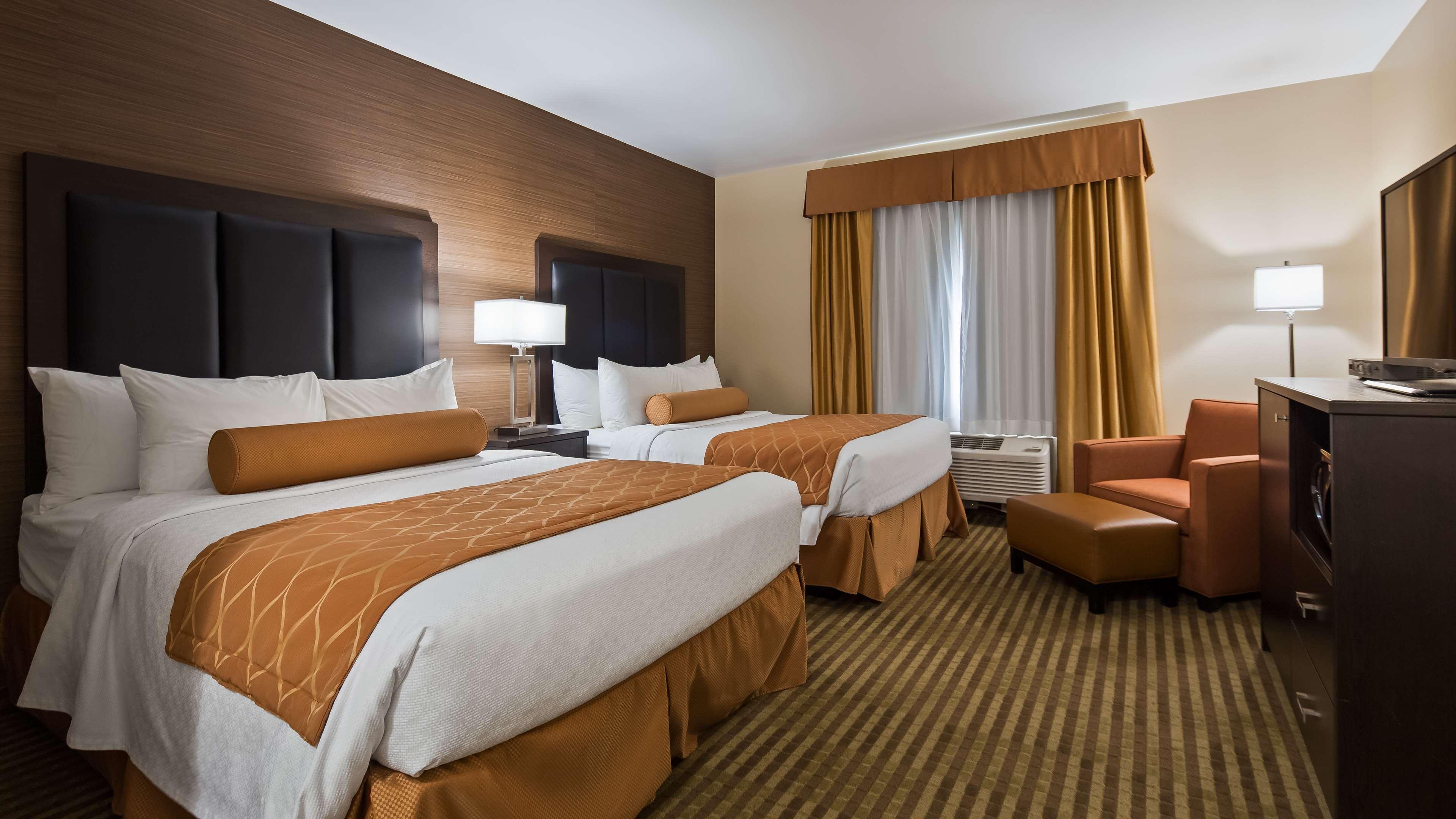 Best Western Plus Fergus Hotel מראה חיצוני תמונה