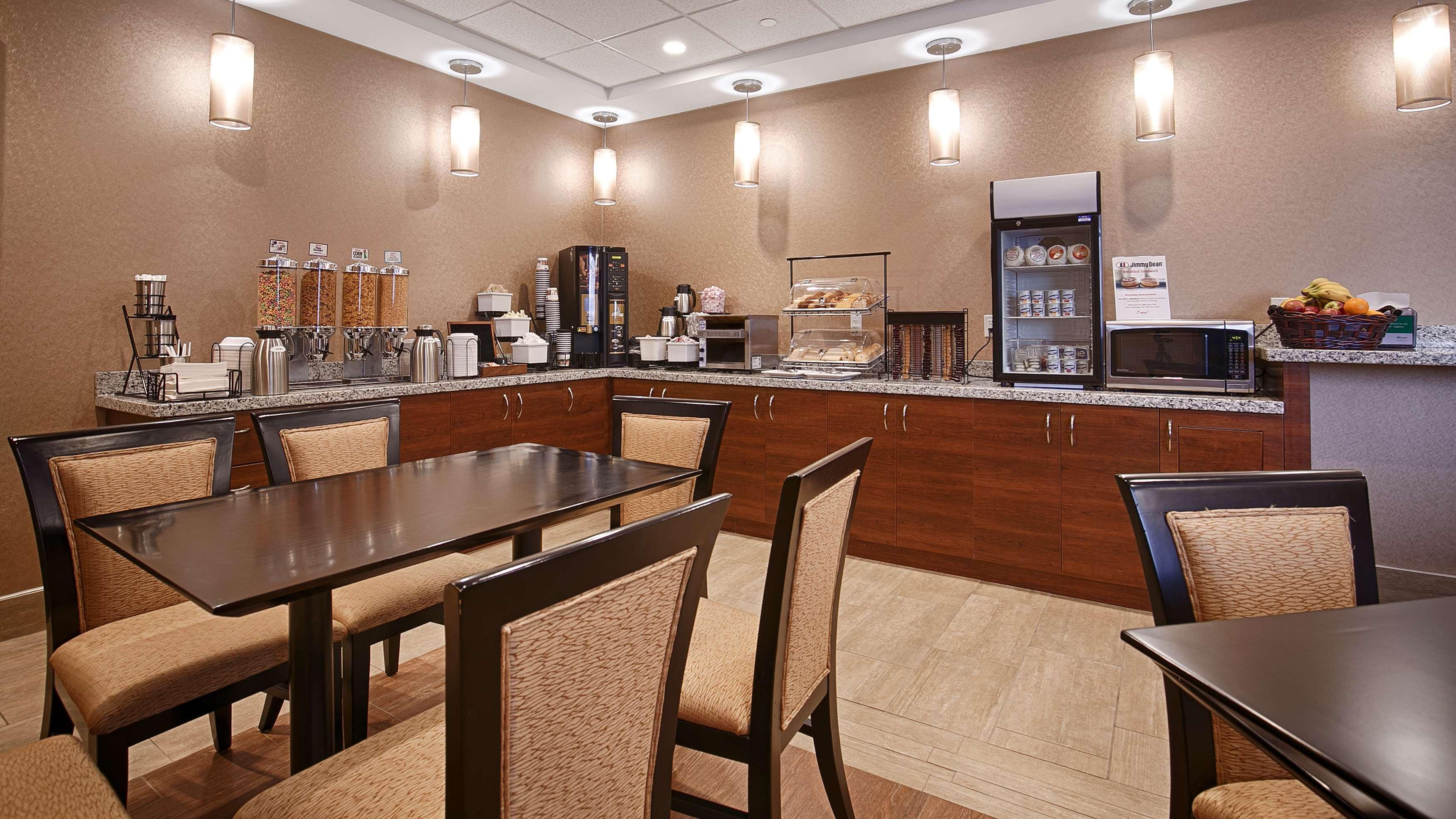 Best Western Plus Fergus Hotel מראה חיצוני תמונה
