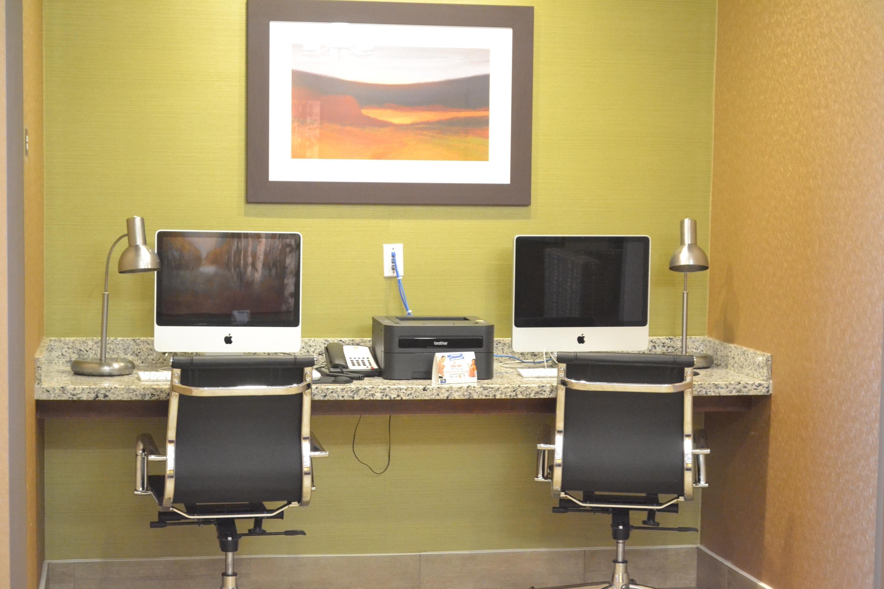 Best Western Plus Fergus Hotel מראה חיצוני תמונה