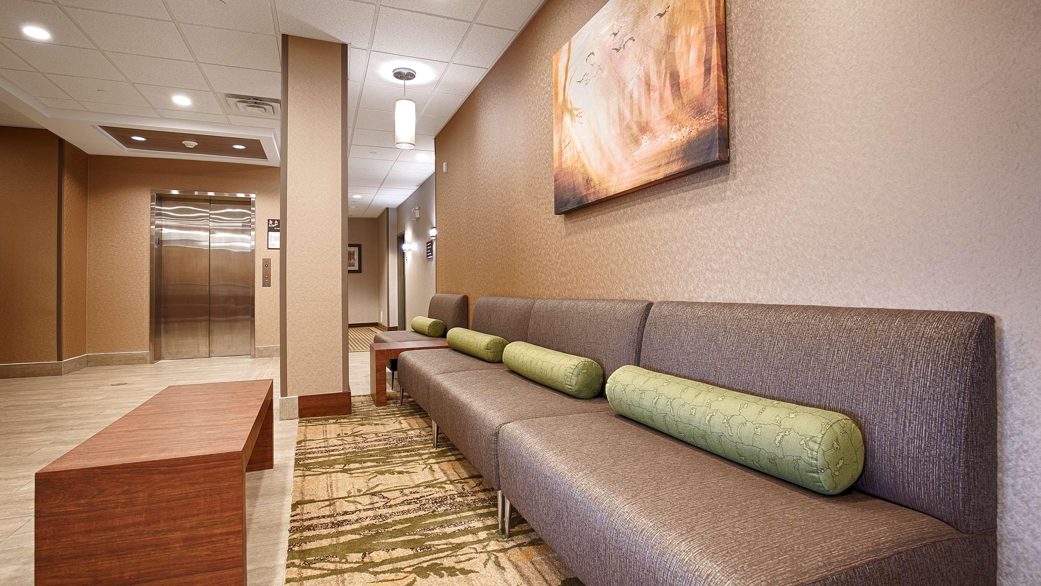 Best Western Plus Fergus Hotel מראה חיצוני תמונה