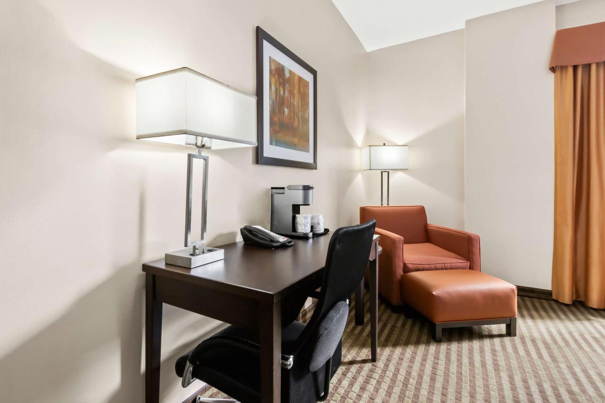 Best Western Plus Fergus Hotel מראה חיצוני תמונה