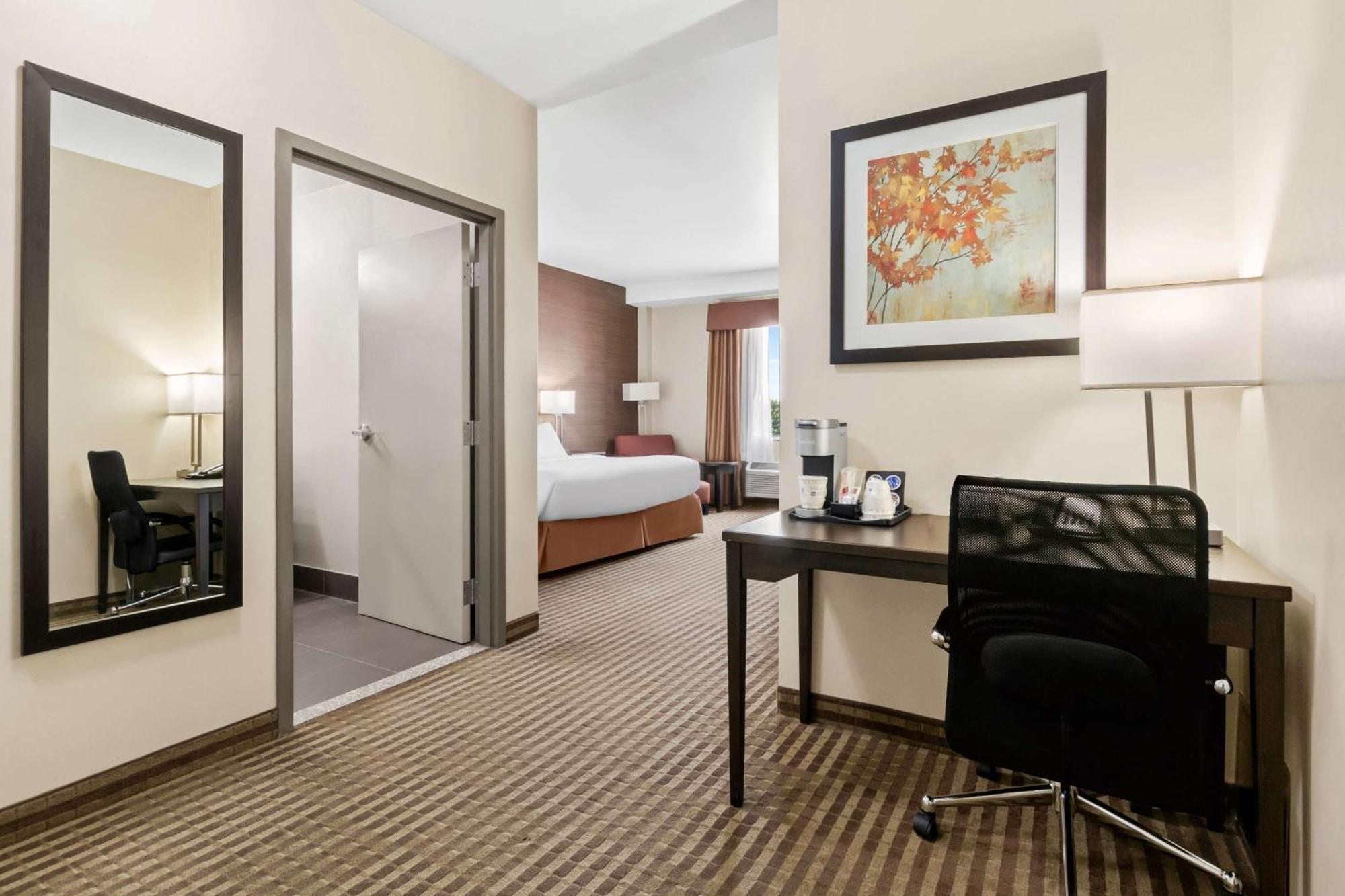 Best Western Plus Fergus Hotel מראה חיצוני תמונה