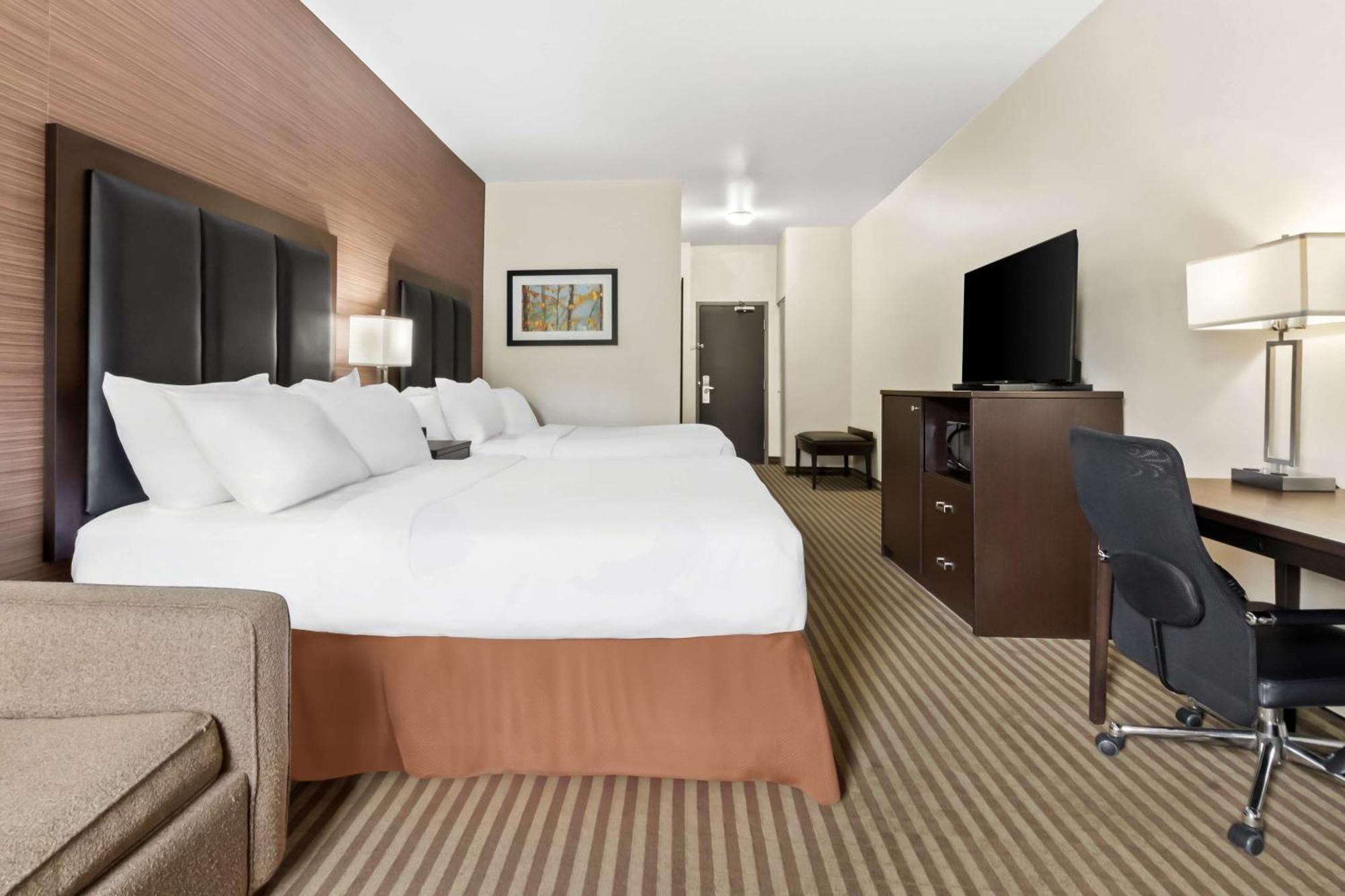 Best Western Plus Fergus Hotel מראה חיצוני תמונה