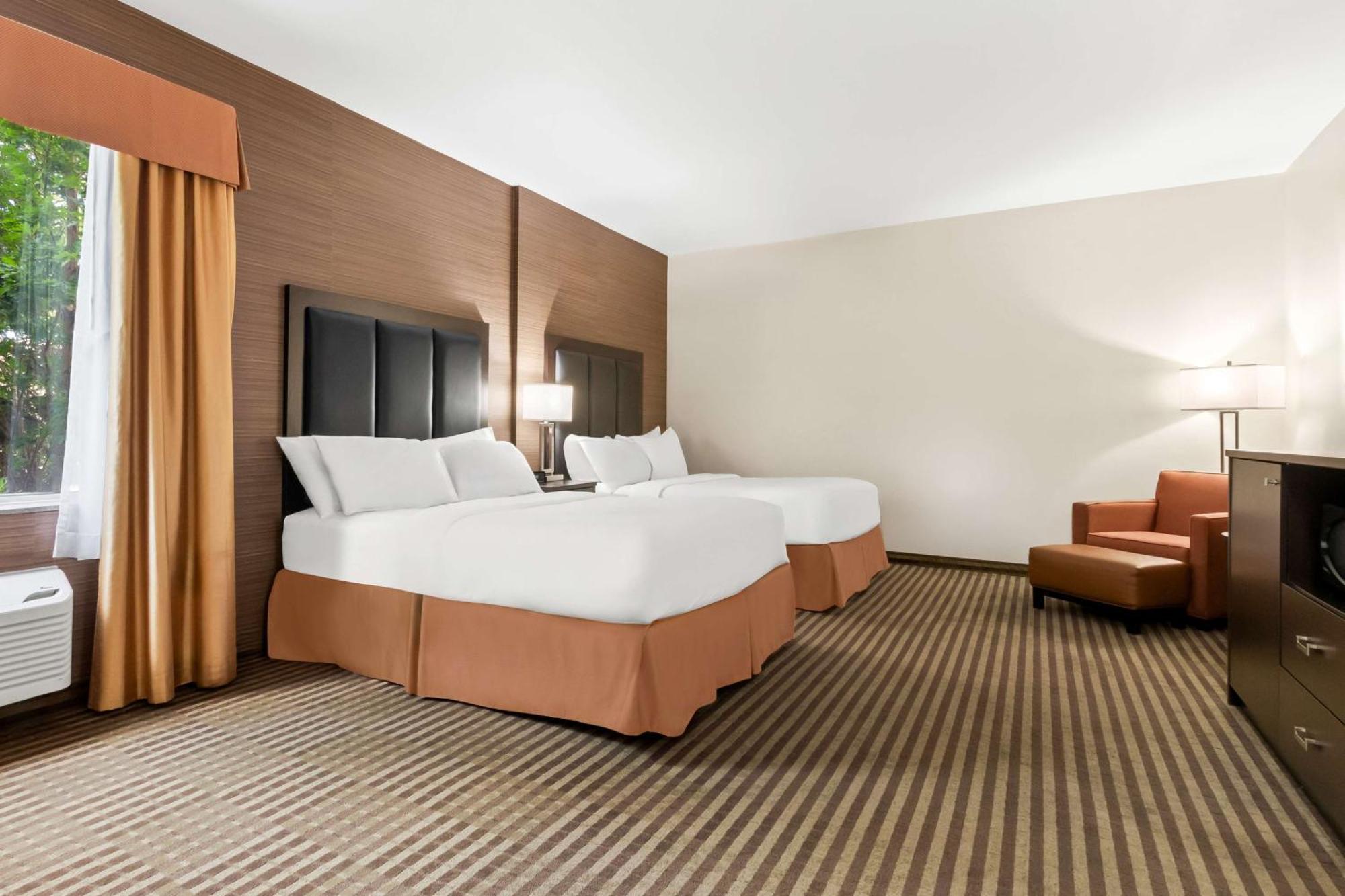 Best Western Plus Fergus Hotel מראה חיצוני תמונה